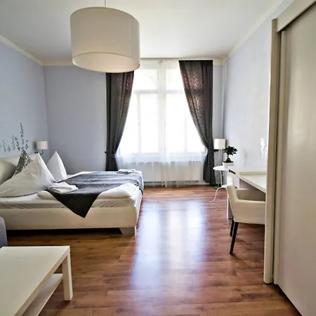Bright 2bdr In 5 Minutes To Wenceslas Square *