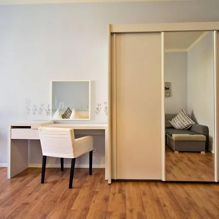 Bright 2bdr In 5 Minutes To Wenceslas Square *