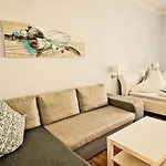 Modern 2bdr -